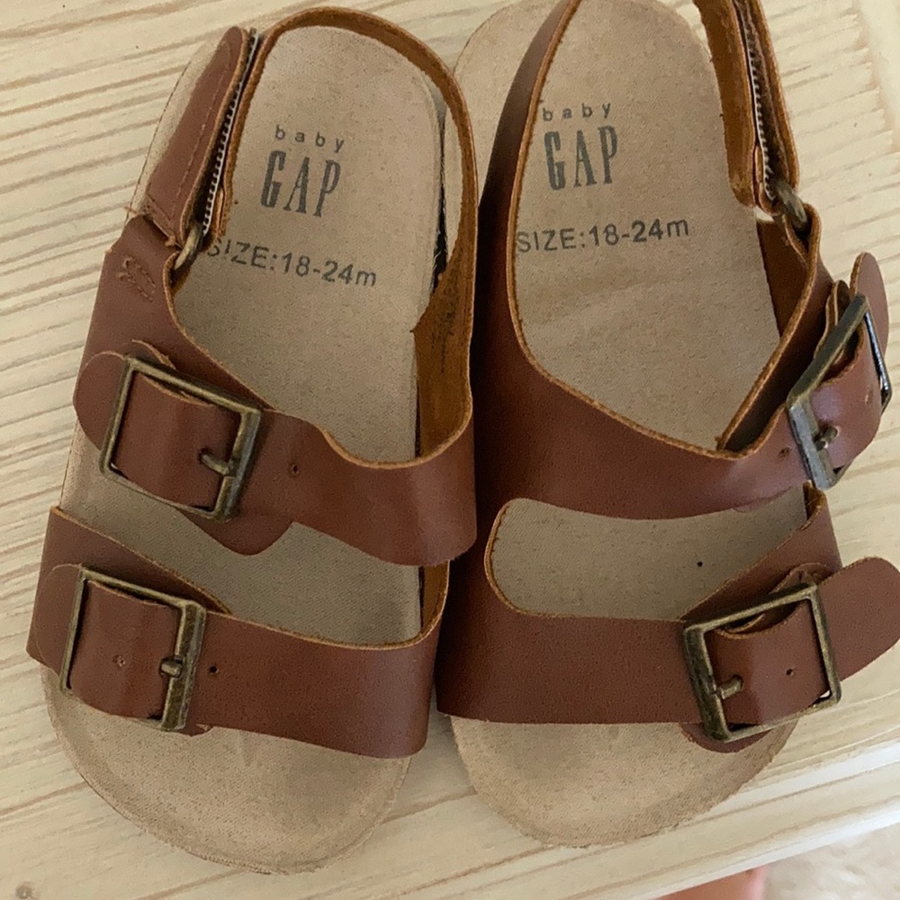 babyGap Toddler Buckle Sandal